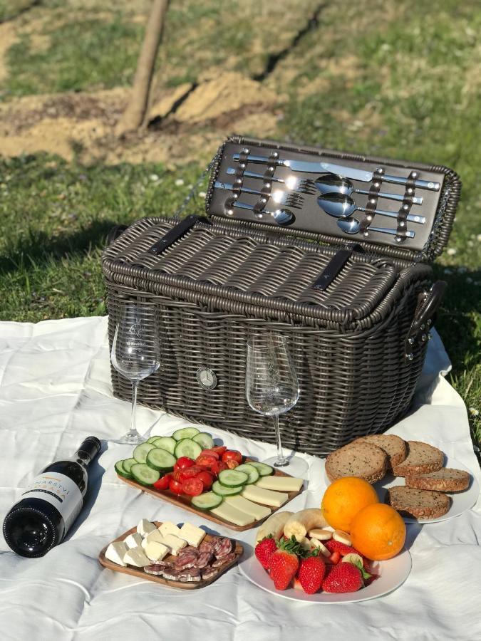Penzion U Kraliku Kurdejov Luaran gambar