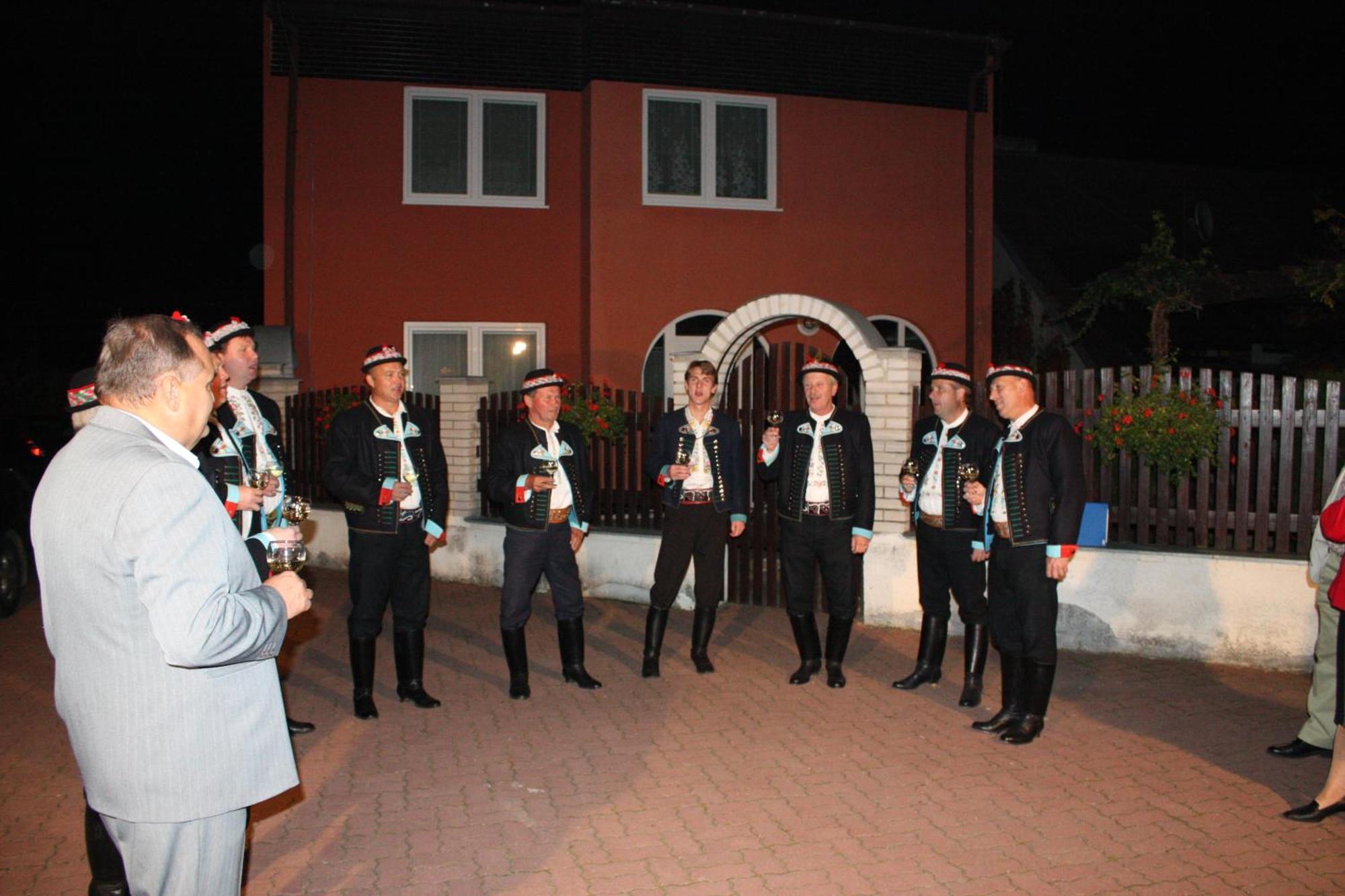 Penzion U Kraliku Kurdejov Luaran gambar